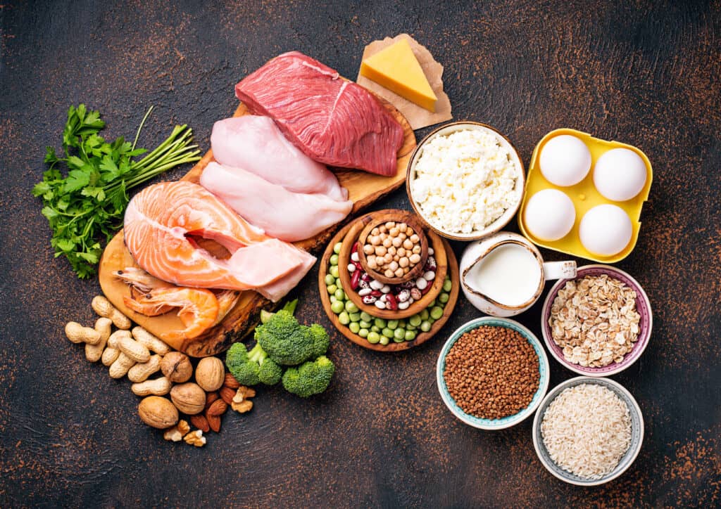 Discover 5 Easy Steps to Hit Your Protein Goals for Building Muscle!